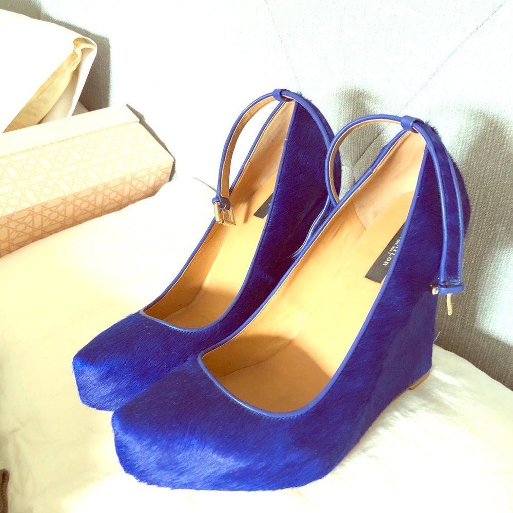 Cobalt blue fur Ann Taylor wedges